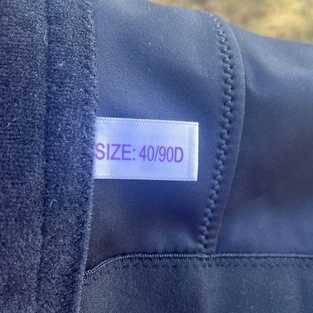 Black Bra Size 40 D, NWOT, high support - Picture 2 of 10